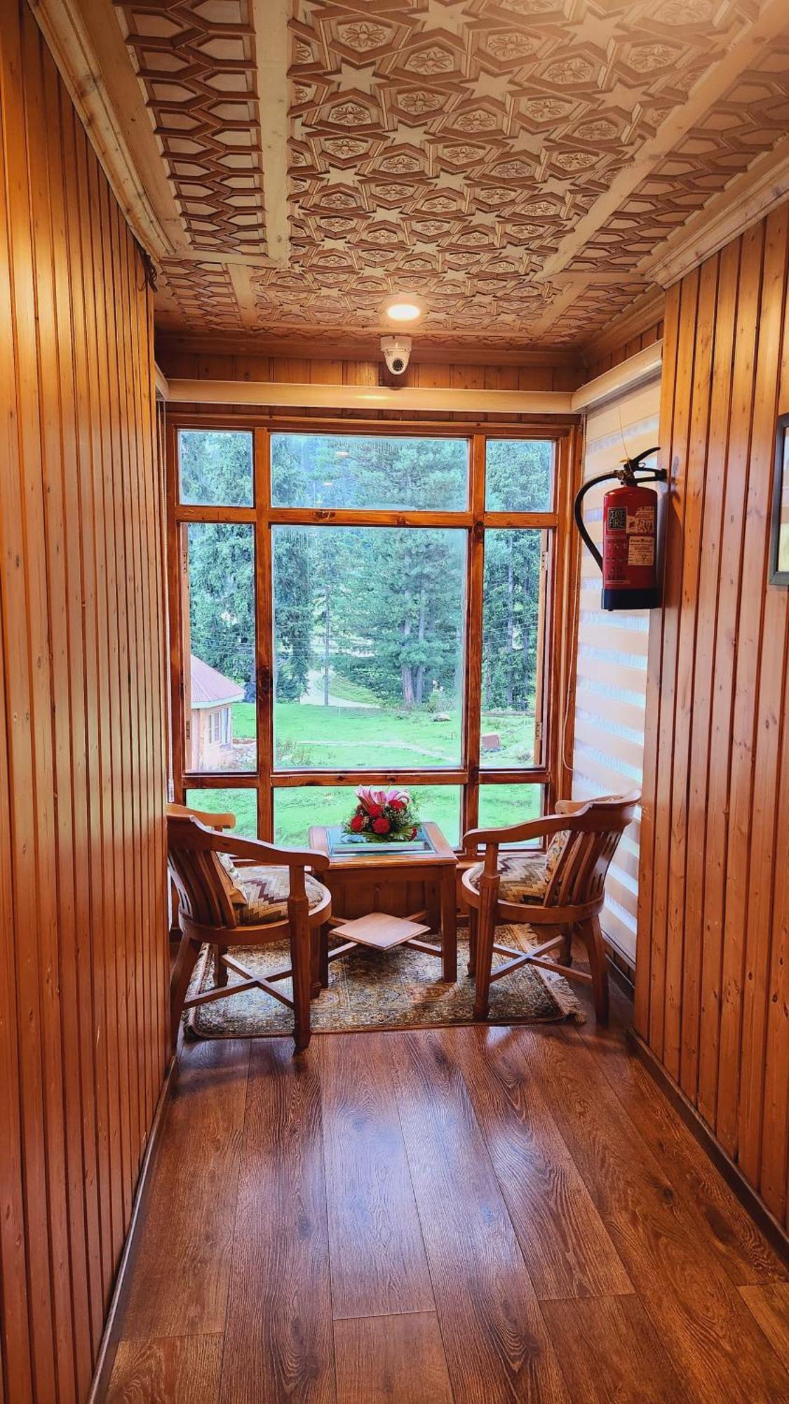 Shaw Inn By Stay Pattern Gulmarg Ngoại thất bức ảnh