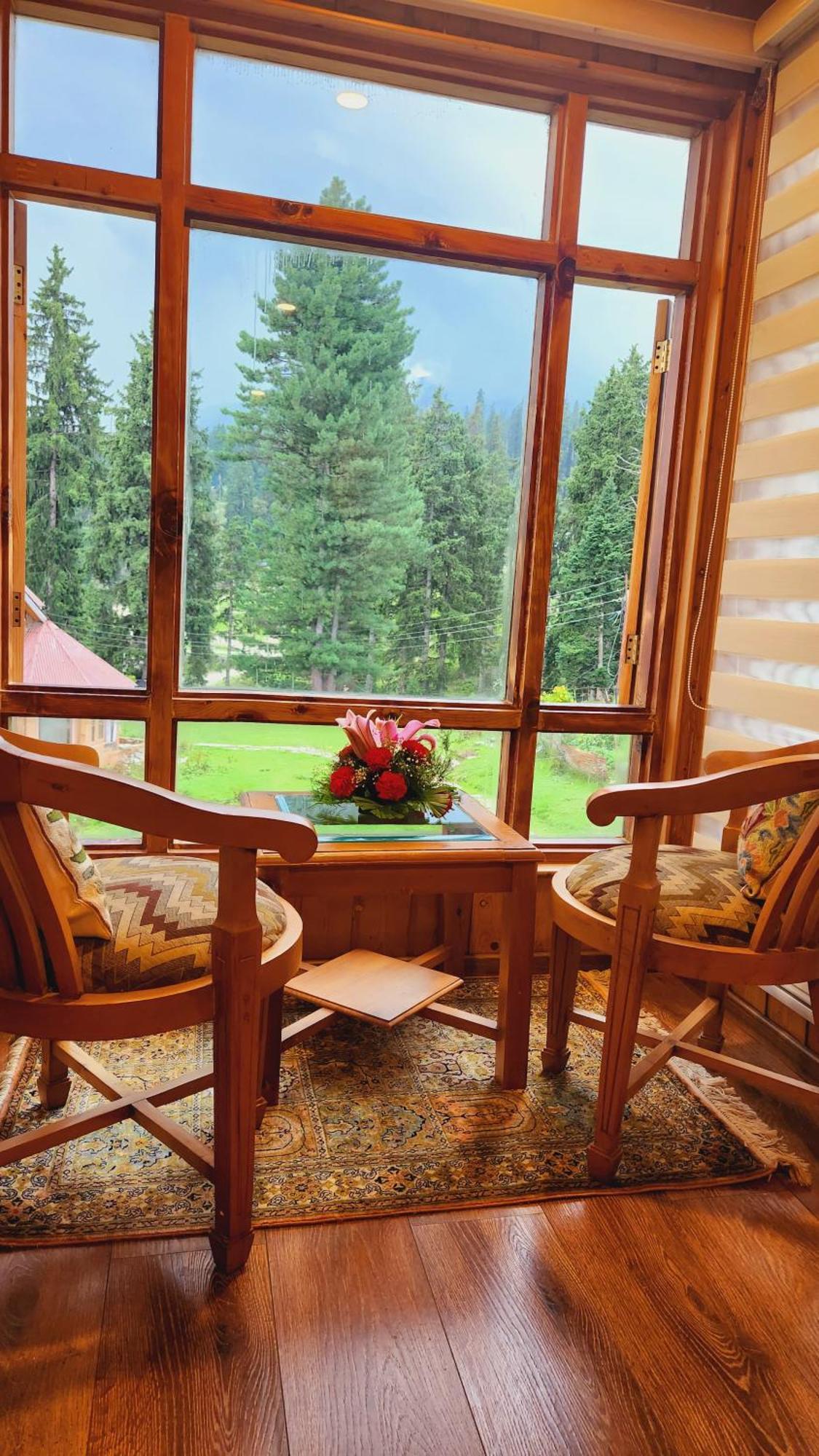 Shaw Inn By Stay Pattern Gulmarg Ngoại thất bức ảnh