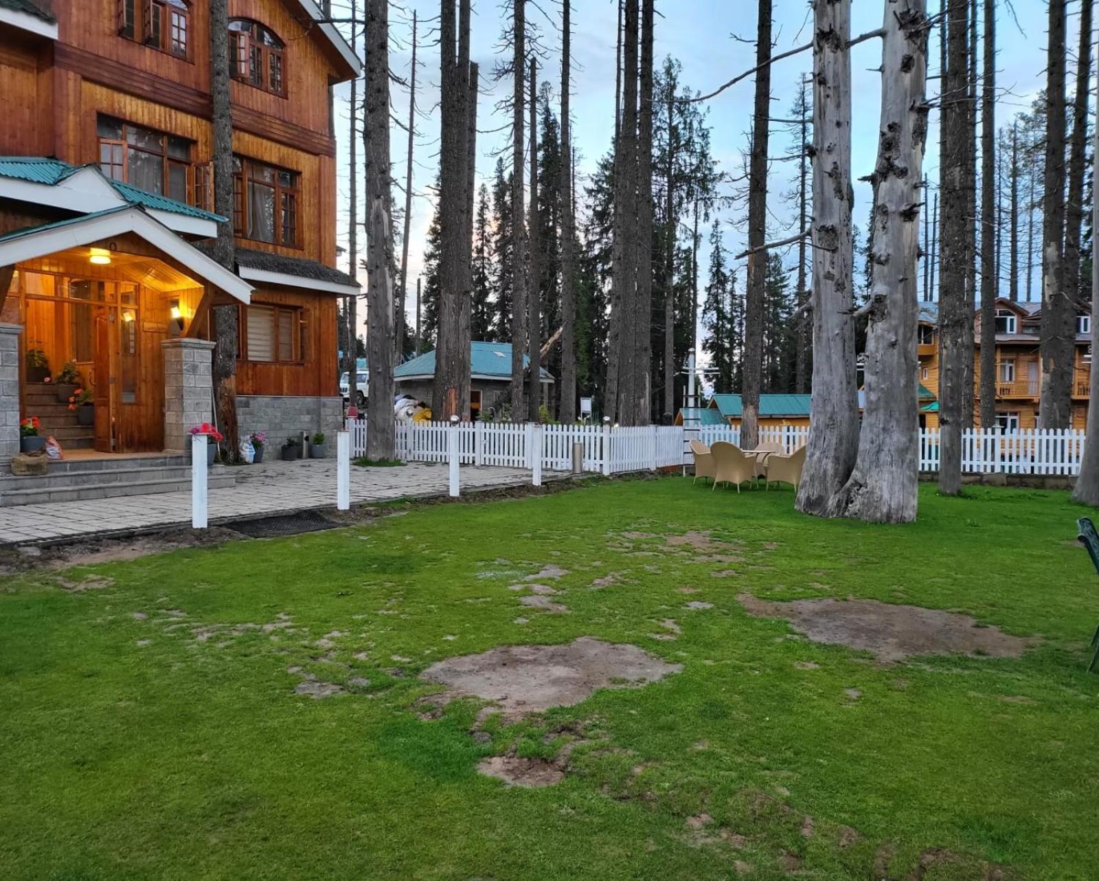 Shaw Inn By Stay Pattern Gulmarg Ngoại thất bức ảnh