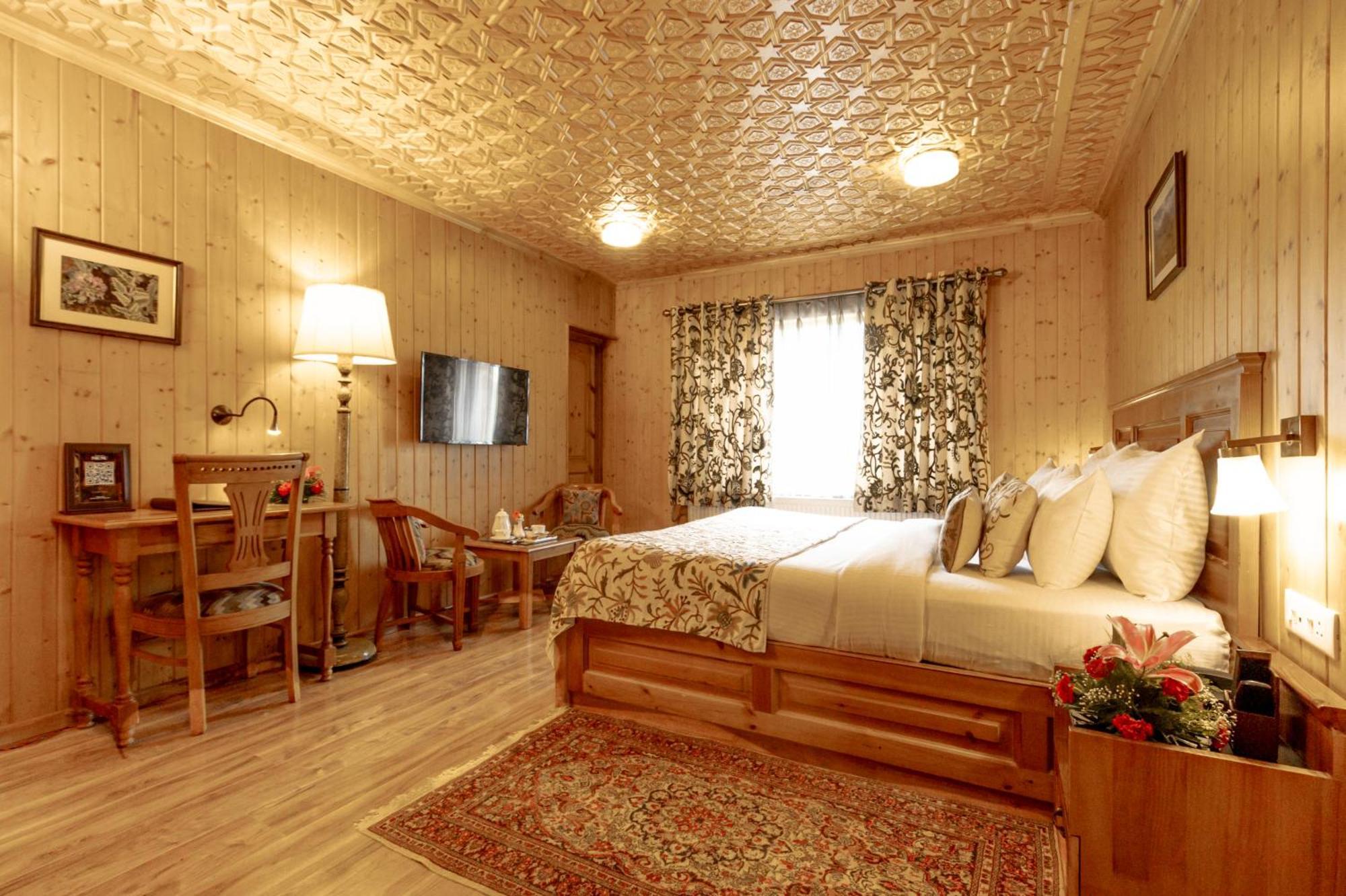 Shaw Inn By Stay Pattern Gulmarg Ngoại thất bức ảnh