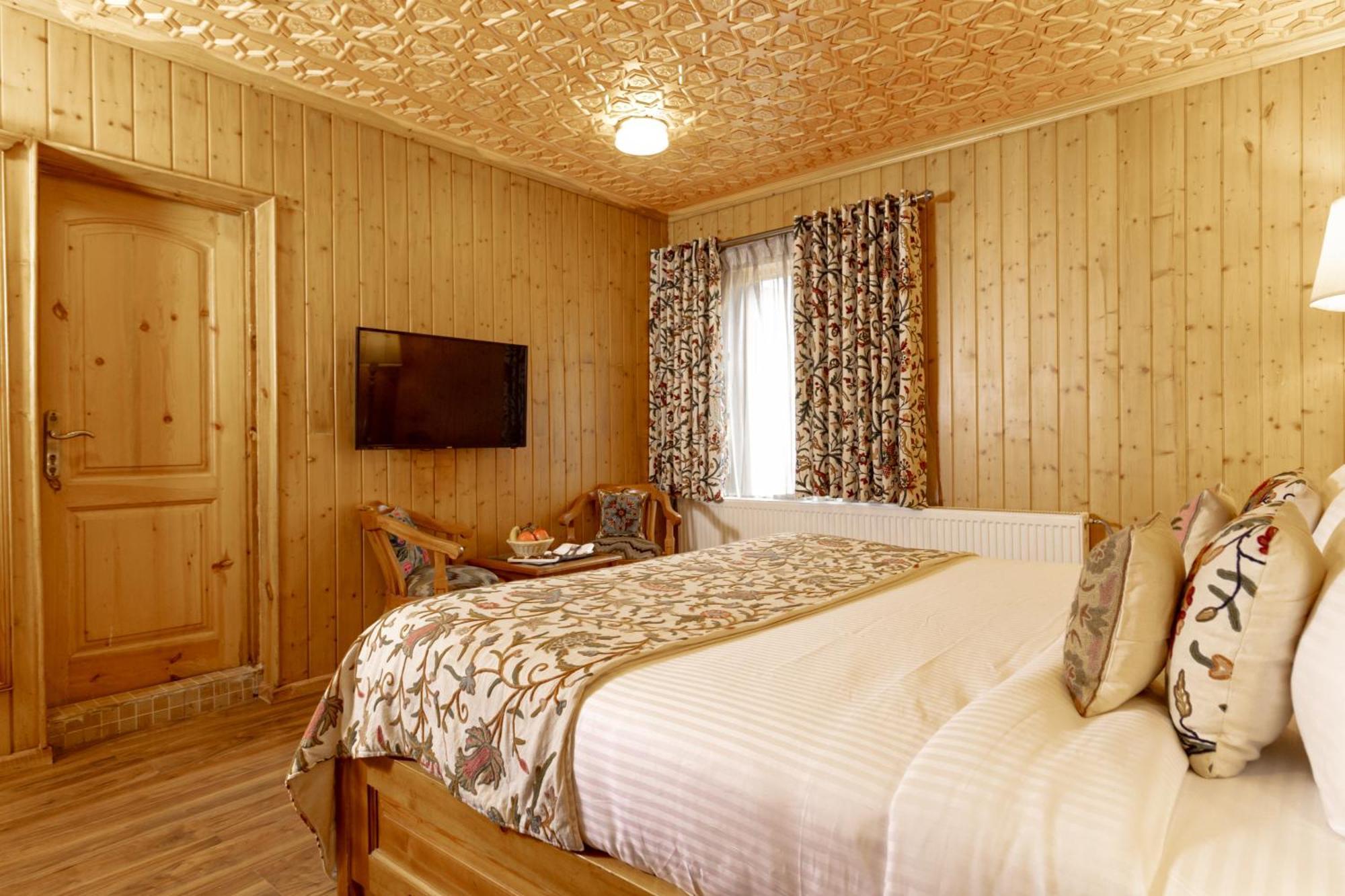 Shaw Inn By Stay Pattern Gulmarg Ngoại thất bức ảnh